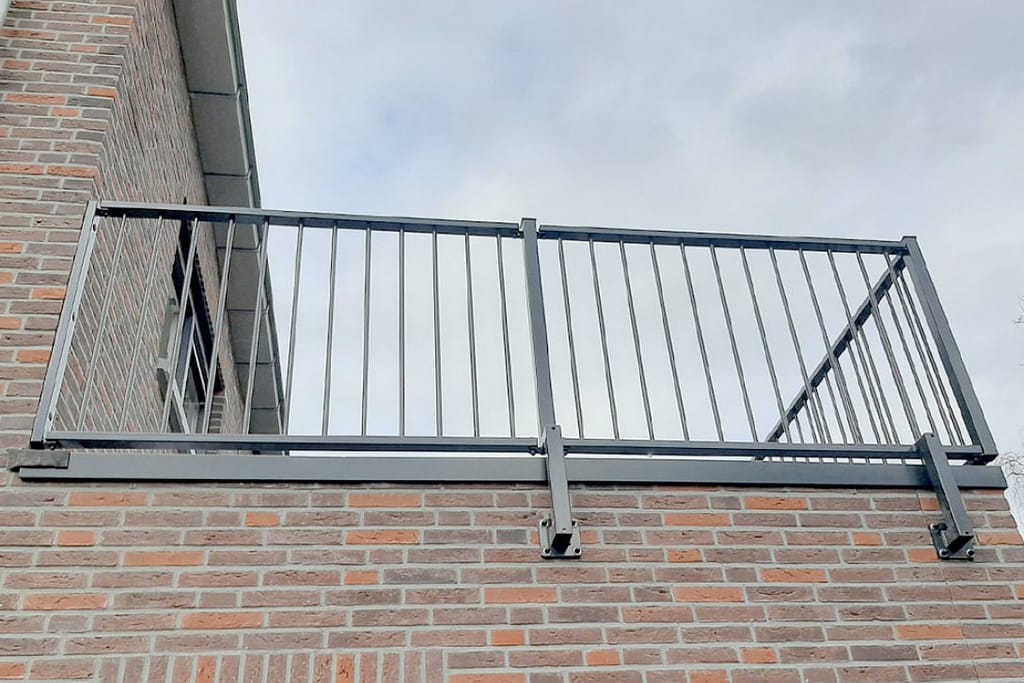 Stalen balustrade in Swifterbant