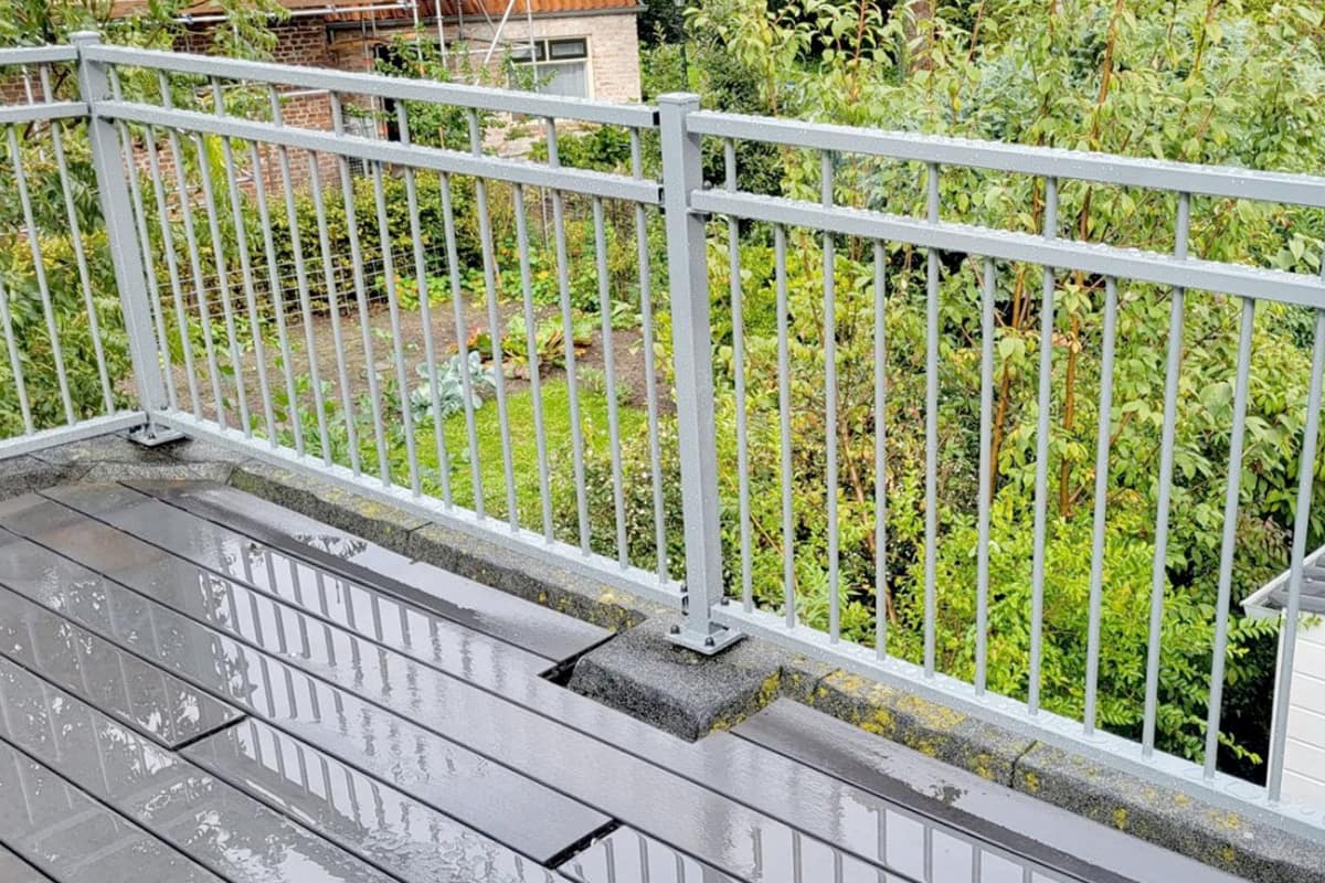 Stalen balustrade in Marknesse