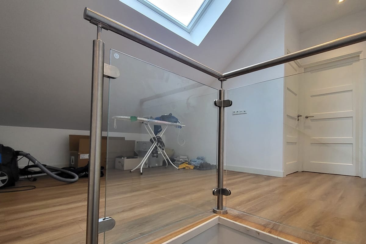 Glazen balustrades in Espel