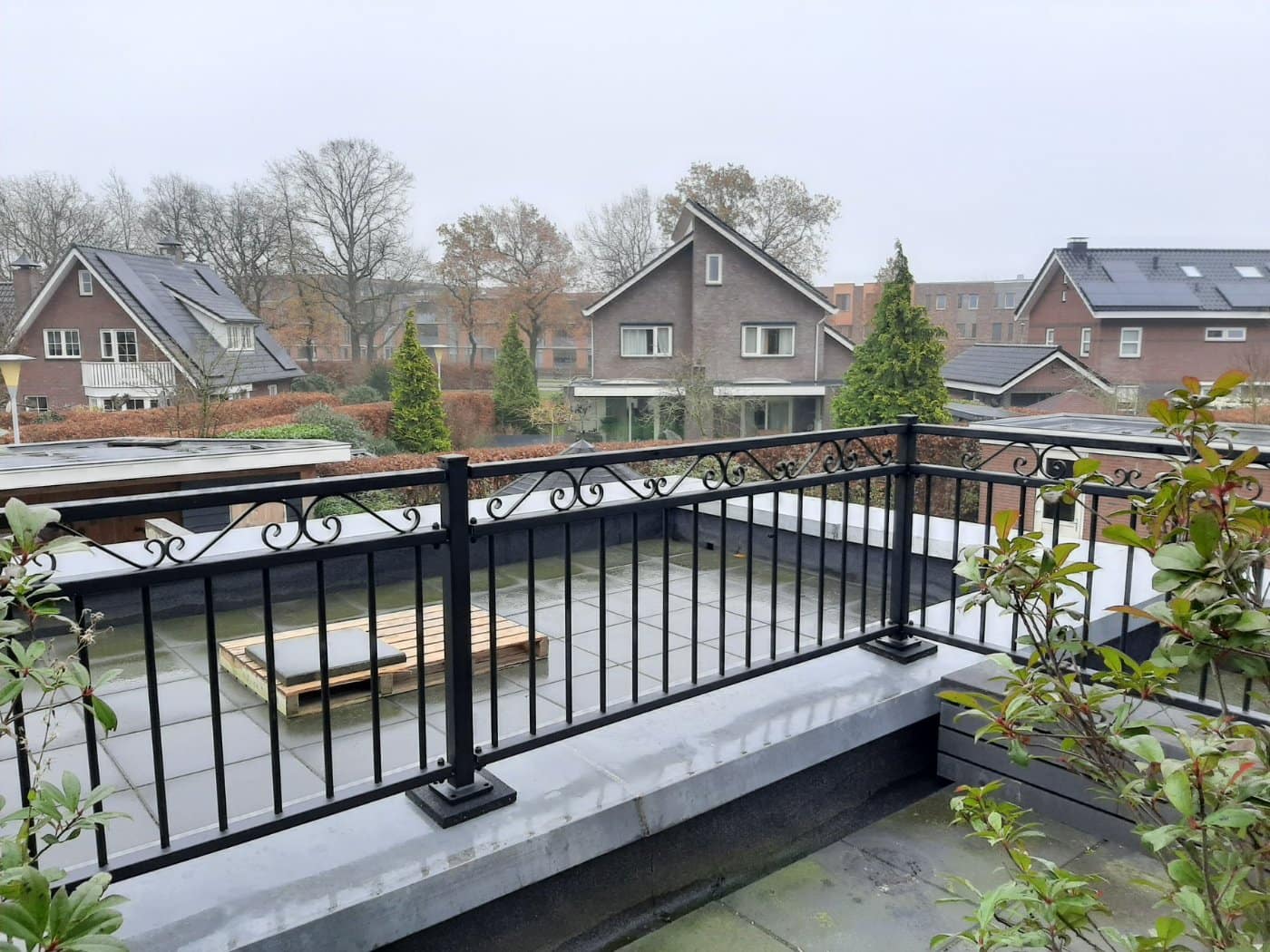 Goed onderhouden balkonhekwerk