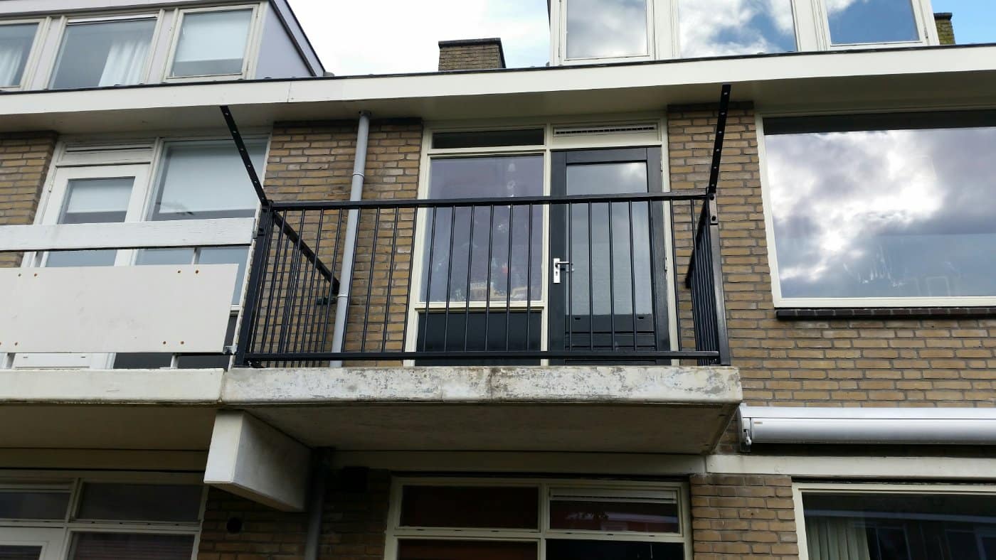 Balkonhekwerk klaar voor montage