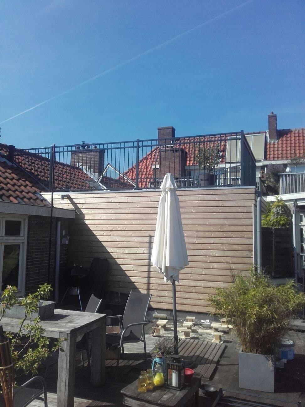 Balkonhekwerk met horizontale staalkabels